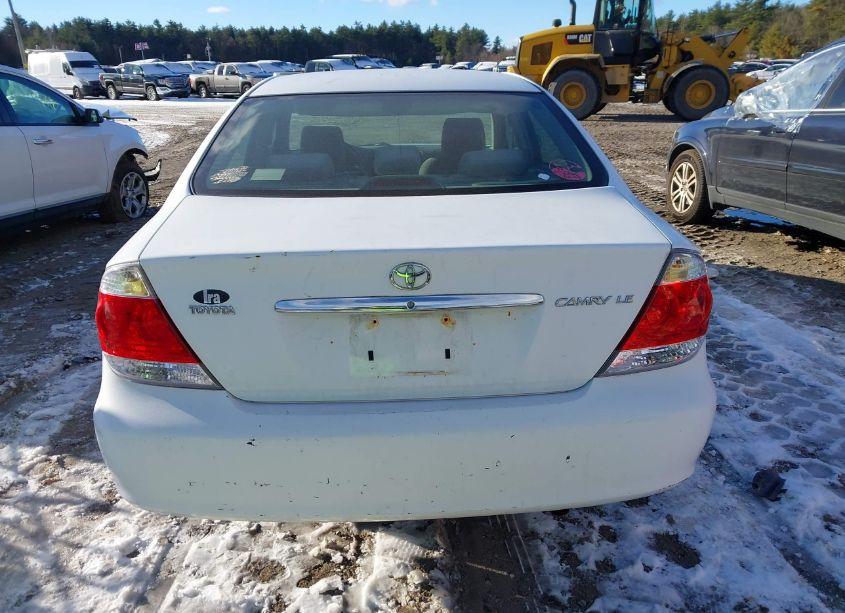 Photo 16 of 2005 Toyota Camry LE (VIN 4T1BE32K55U624852)
