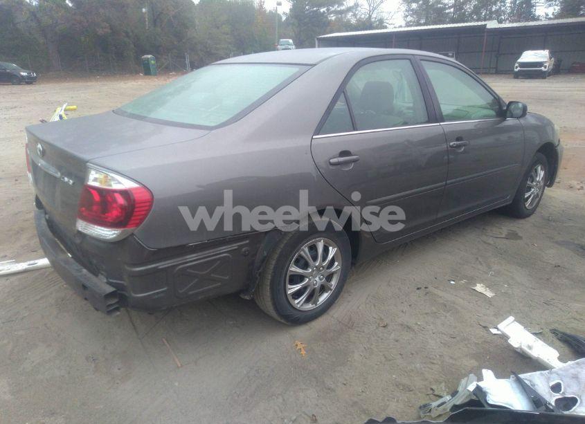 Photo 4 of 2005 Toyota Camry STD (VIN 4T1BE32K55U945922)