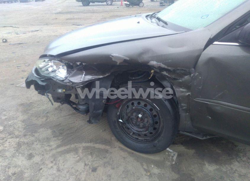 Photo 6 of 2005 Toyota Camry STD (VIN 4T1BE32K55U945922)