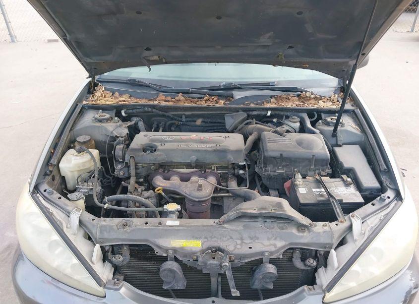 Photo 10 of 2005 Toyota Camry LE (VIN 4T1BE32K55U946214)
