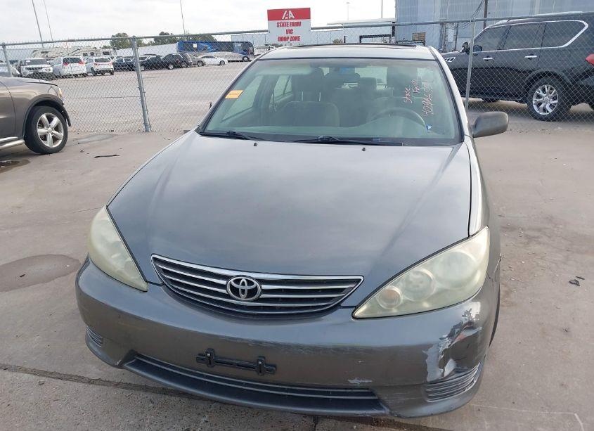 Photo 13 of 2005 Toyota Camry LE (VIN 4T1BE32K55U946214)