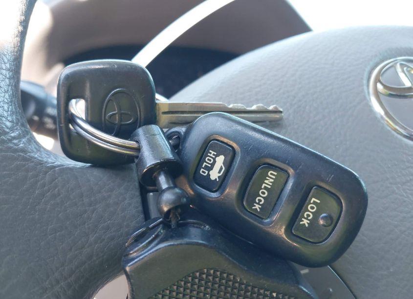 Photo 11 of 2005 Toyota Camry LE (VIN 4T1BE32K55U948786)
