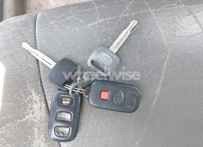 Photo 11 of 2005 Toyota Camry LE (VIN 4T1BE32K55U955026)