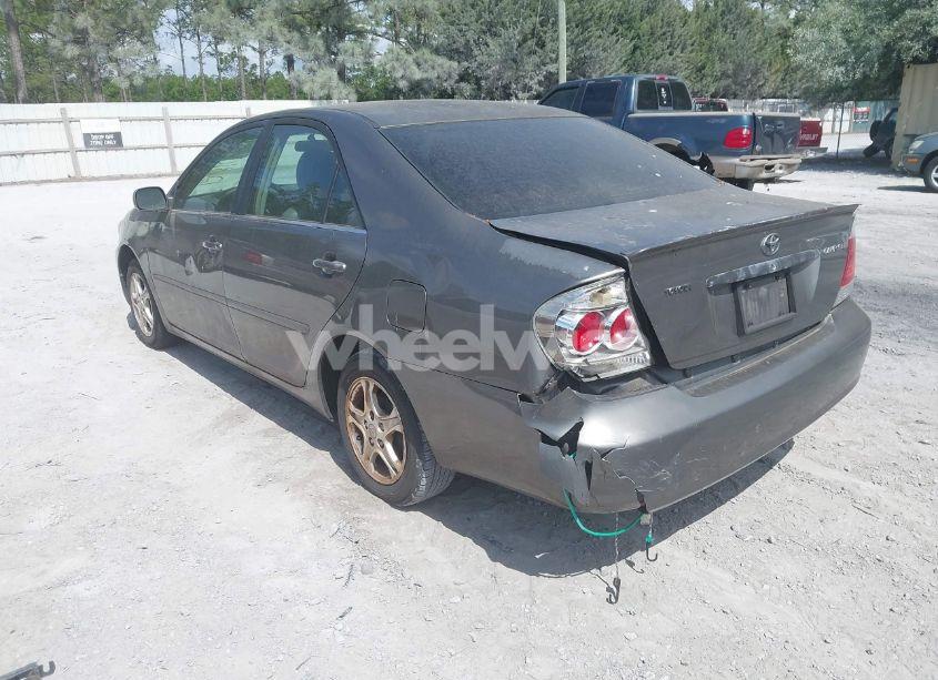 Photo 3 of 2005 Toyota Camry LE (VIN 4T1BE32K55U955026)