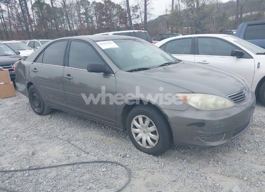 2005 Toyota Camry STD (VIN 4T1BE32K55U955964) main photo