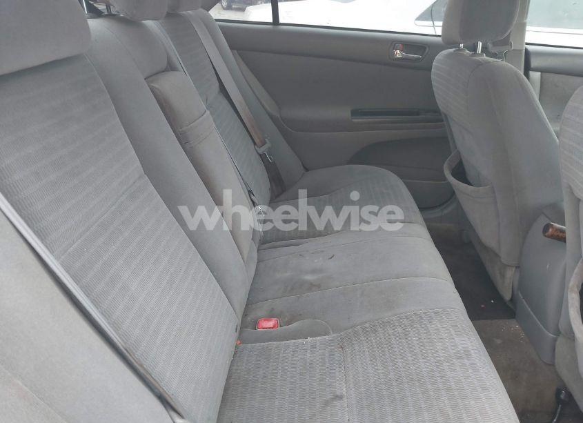 Photo 8 of 2005 Toyota Camry STD (VIN 4T1BE32K55U955964)