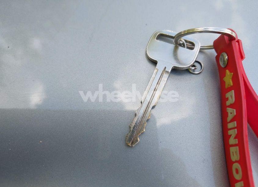 Photo 11 of 2005 Toyota Camry LE (VIN 4T1BE32K55U972084)