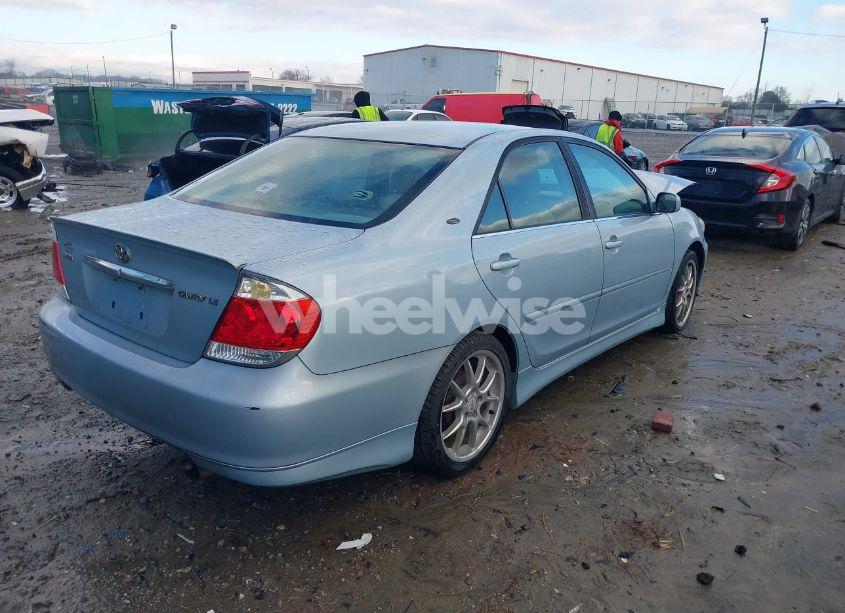 Photo 4 of 2005 Toyota Camry LE (VIN 4T1BE32K55U981755)