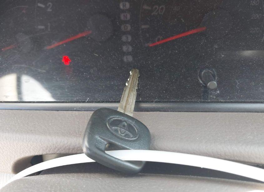 Photo 11 of 2005 Toyota Camry LE (VIN 4T1BE32K55U983411)