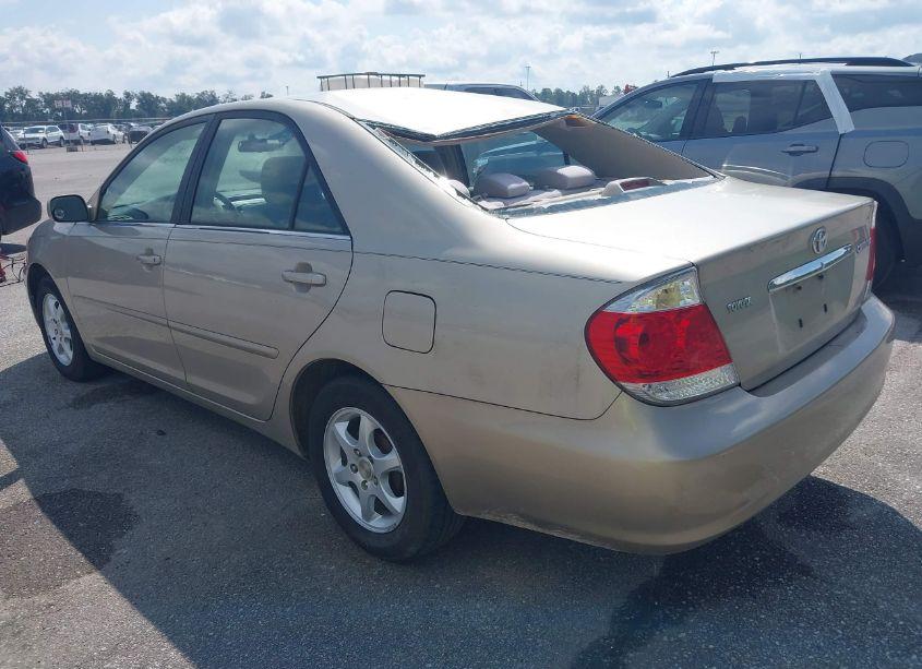 Photo 3 of 2005 Toyota Camry LE (VIN 4T1BE32K55U983411)