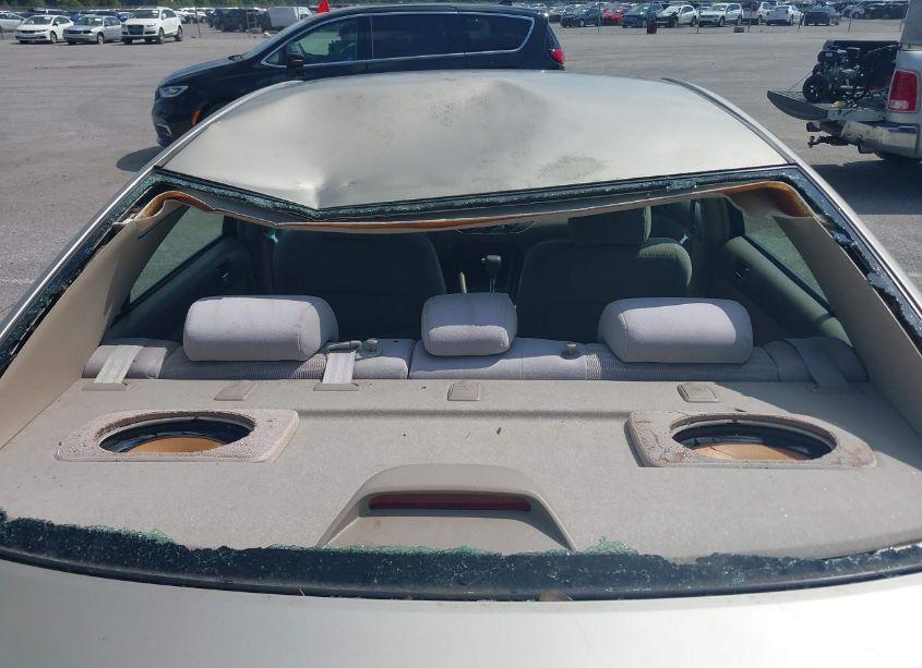 Photo 6 of 2005 Toyota Camry LE (VIN 4T1BE32K55U983411)