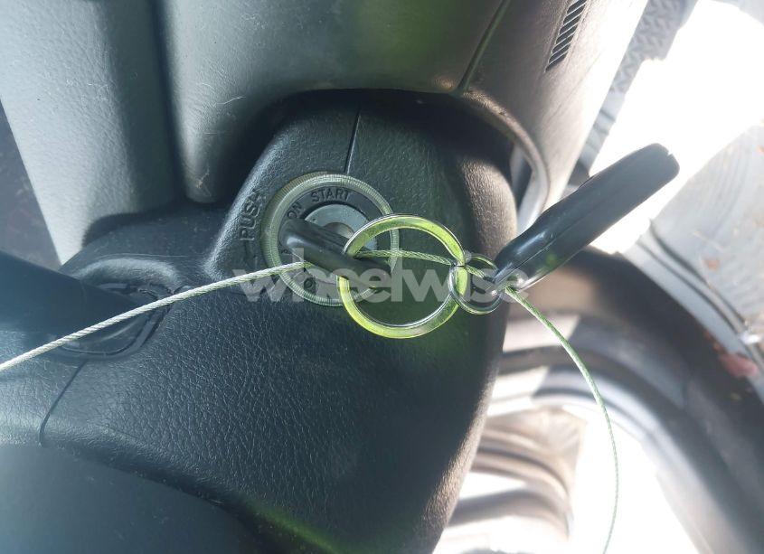 Photo 11 of 2005 Toyota Camry SE (VIN 4T1BE32K55U983425)