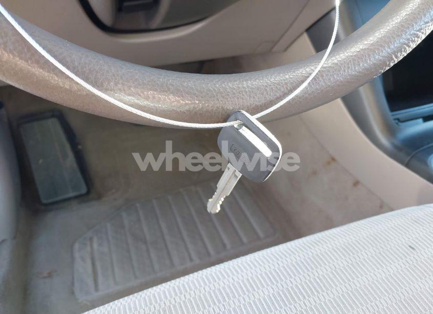 Photo 11 of 2005 Toyota Camry LE (VIN 4T1BE32K55U984445)