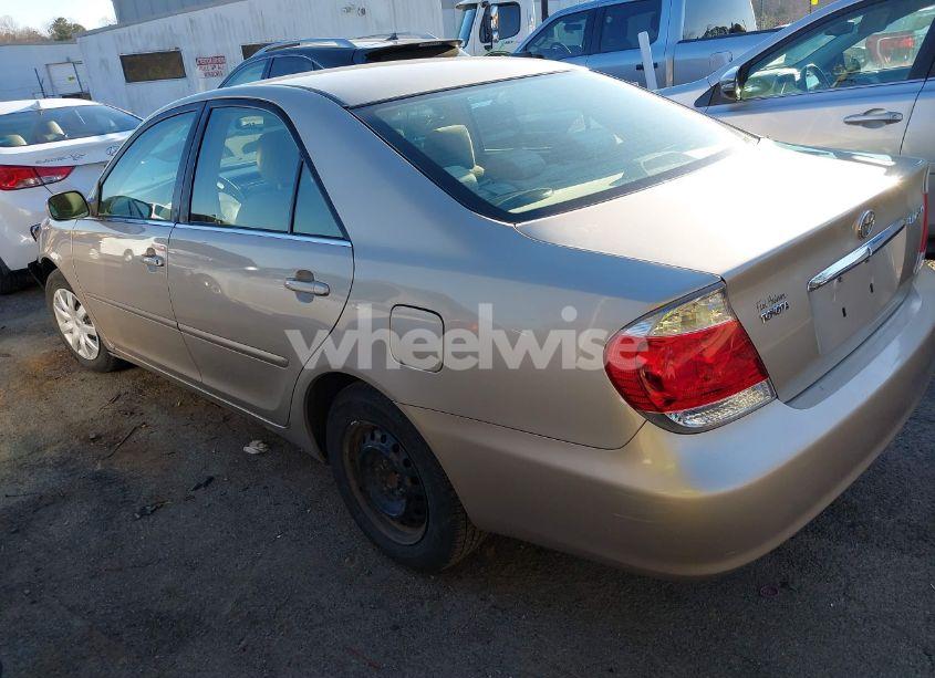 Photo 3 of 2005 Toyota Camry LE (VIN 4T1BE32K55U984445)