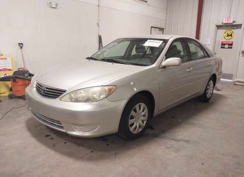 Photo 2 of 2006 Toyota Camry LE (VIN 4T1BE32K56U107164)
