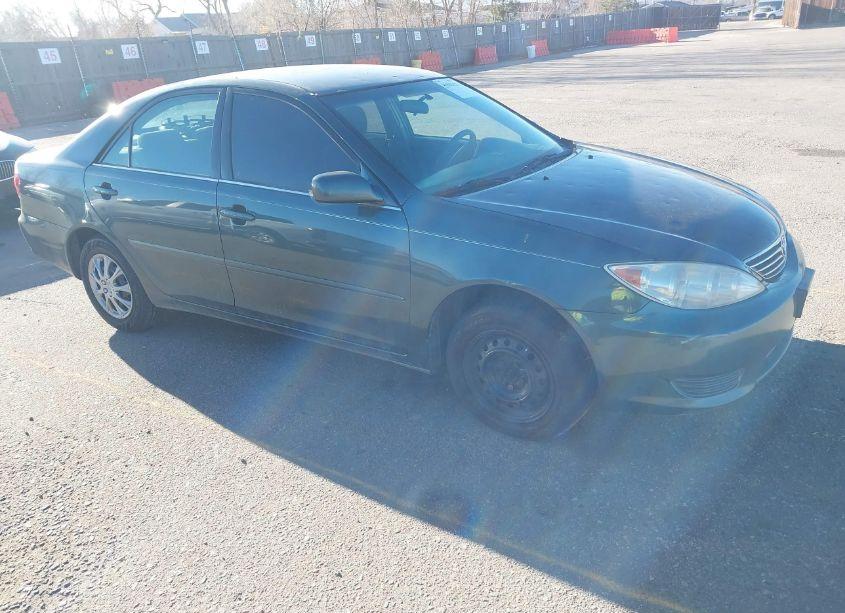 2006 Toyota Camry LE (VIN 4T1BE32K56U125812) main photo