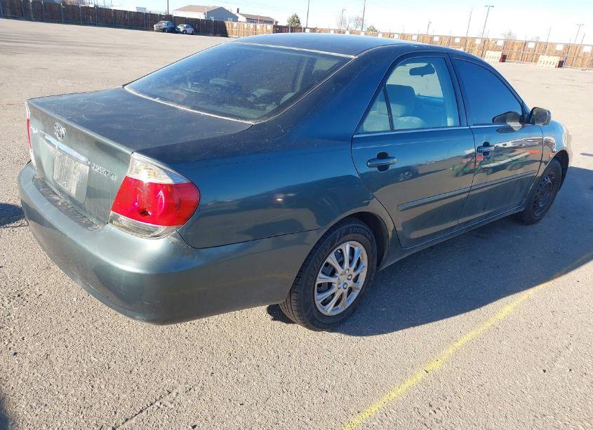 Photo 4 of 2006 Toyota Camry LE (VIN 4T1BE32K56U125812)