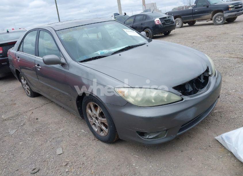 2006 Toyota Camry XLE (VIN 4T1BE32K56U641667) main photo