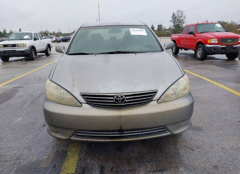Photo 6 of 2006 Toyota Camry LE (VIN 4T1BE32K56U646268)