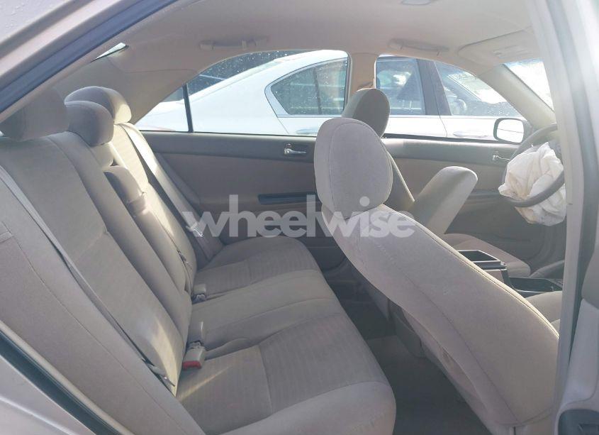 Photo 8 of 2006 Toyota Camry STD (VIN 4T1BE32K56U646271)