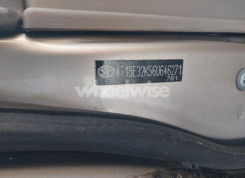 Photo 9 of 2006 Toyota Camry STD (VIN 4T1BE32K56U646271)