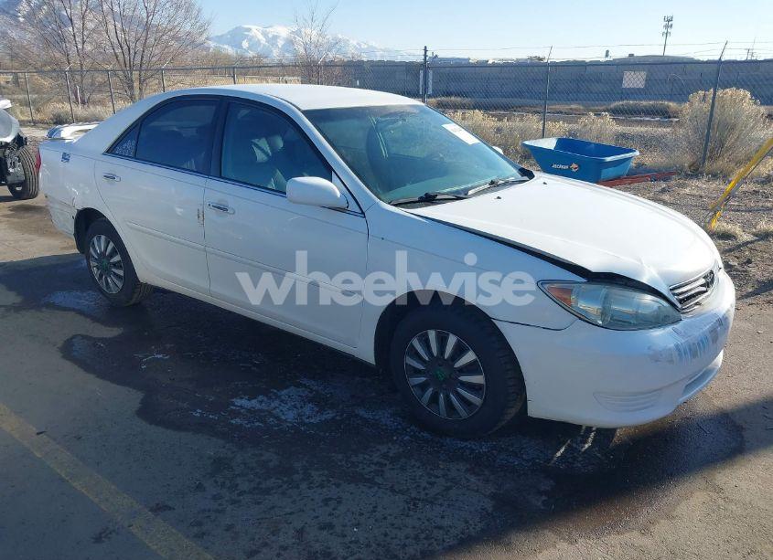 2006 Toyota Camry LE (VIN 4T1BE32K56U652443) main photo
