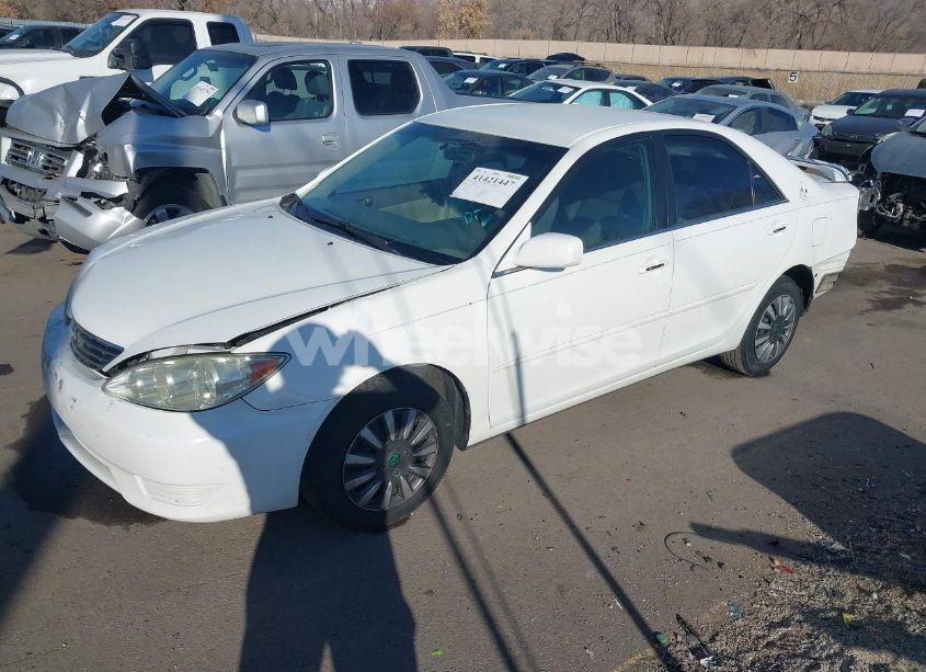 Photo 2 of 2006 Toyota Camry LE (VIN 4T1BE32K56U652443)