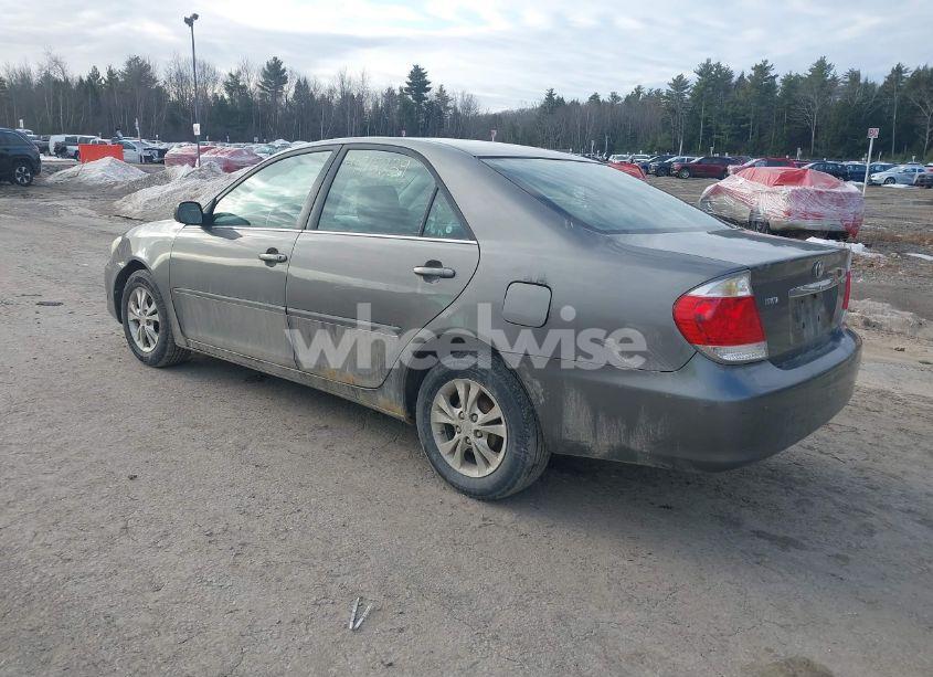 Photo 3 of 2006 Toyota Camry STD (VIN 4T1BE32K56U656525)