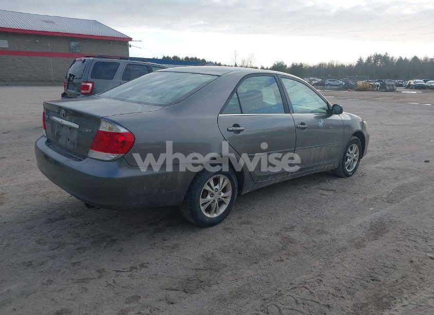 Photo 4 of 2006 Toyota Camry STD (VIN 4T1BE32K56U656525)
