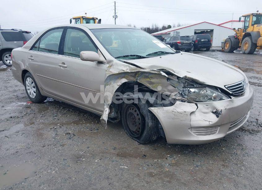 2006 Toyota Camry LE (VIN 4T1BE32K56U684406) main photo