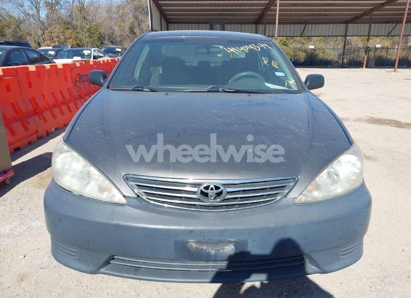 Photo 6 of 2006 Toyota Camry STD (VIN 4T1BE32K56U689735)