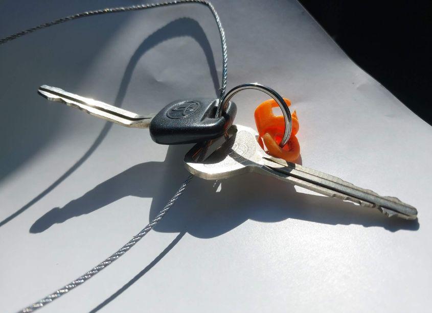 Photo 11 of 2006 Toyota Camry STD (VIN 4T1BE32K56U692540)