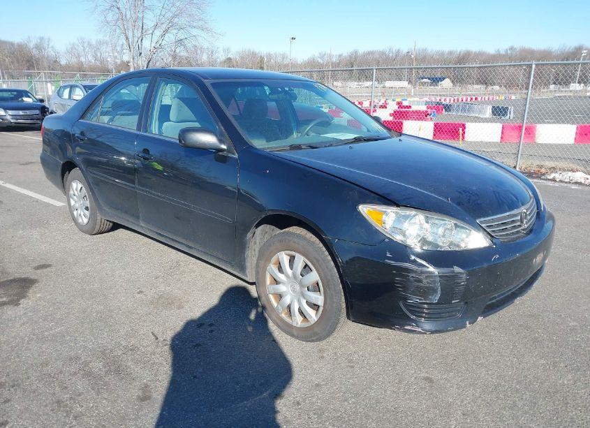 Photo 6 of 2006 Toyota Camry STD (VIN 4T1BE32K56U692540)