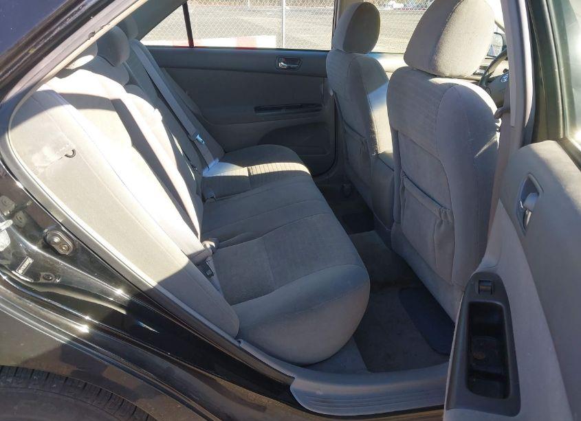 Photo 8 of 2006 Toyota Camry STD (VIN 4T1BE32K56U692540)