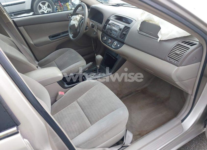 Photo 5 of 2006 Toyota Camry LE (VIN 4T1BE32K56U717453)