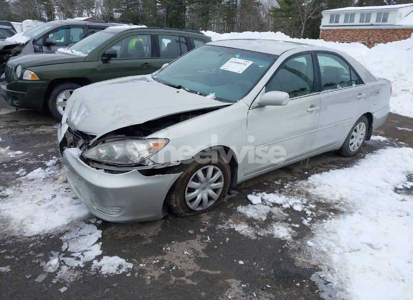 Photo 2 of 2006 Toyota Camry LE (VIN 4T1BE32K56U739310)