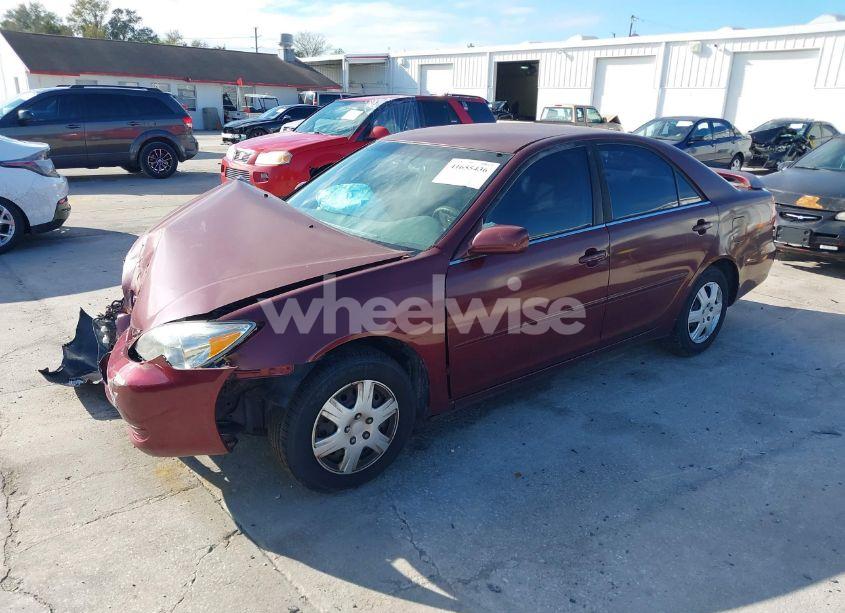 Photo 2 of 2002 Toyota Camry LE (VIN 4T1BE32K62U016141)