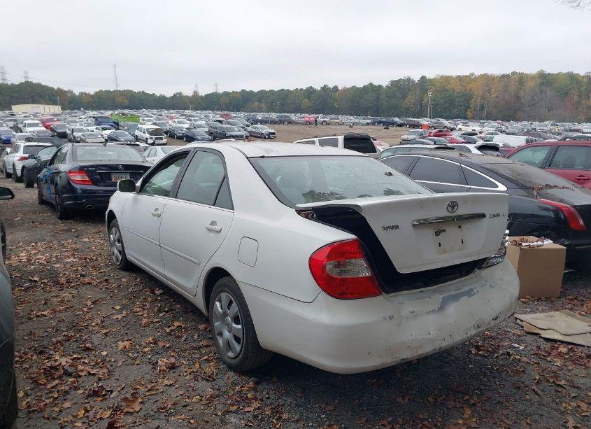 Photo 3 of 2002 Toyota Camry LE (VIN 4T1BE32K62U033473)