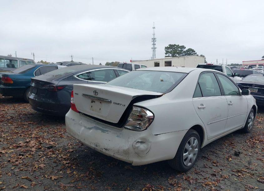 Photo 4 of 2002 Toyota Camry LE (VIN 4T1BE32K62U033473)