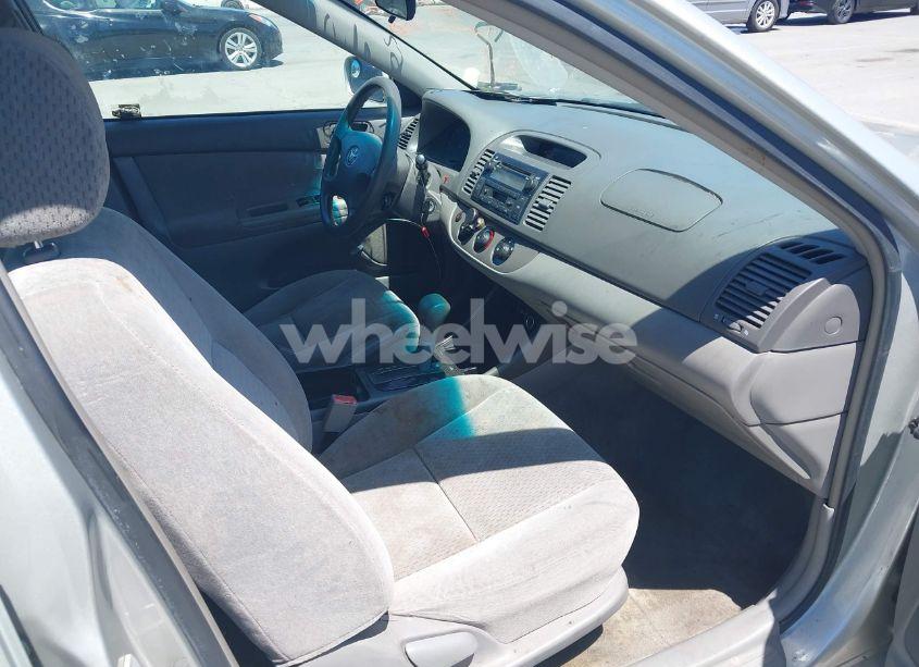 Photo 5 of 2002 Toyota Camry LE (VIN 4T1BE32K62U040388)