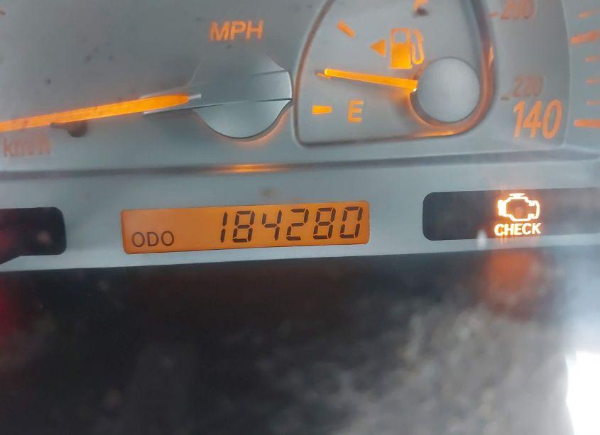 Photo 7 of 2002 Toyota Camry SE (VIN 4T1BE32K62U048846)