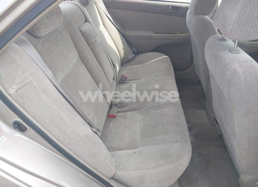 Photo 8 of 2002 Toyota Camry LE (VIN 4T1BE32K62U055599)