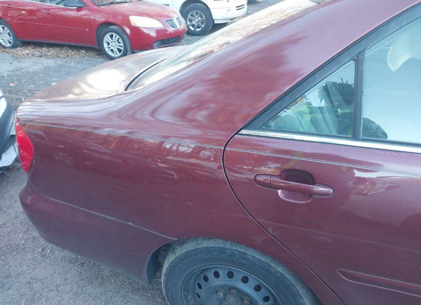 Photo 4 of 2002 Toyota Camry LE (VIN 4T1BE32K62U084407)