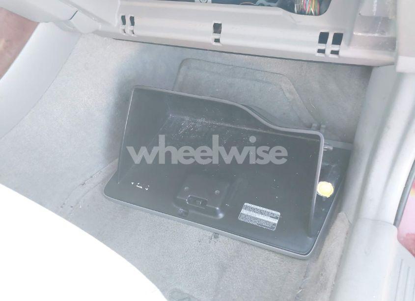 Photo 12 of 2002 Toyota Camry XLE (VIN 4T1BE32K62U111007)