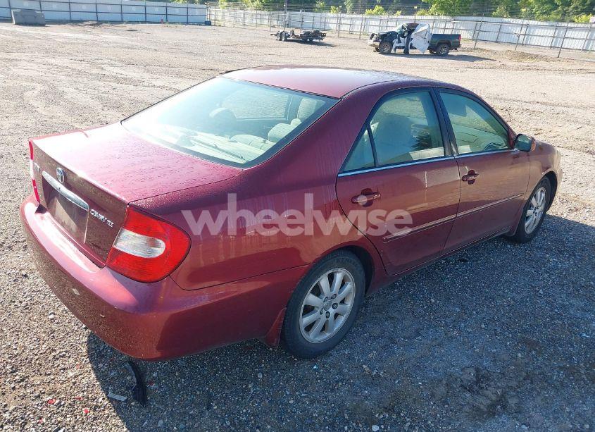 Photo 4 of 2002 Toyota Camry XLE (VIN 4T1BE32K62U111007)