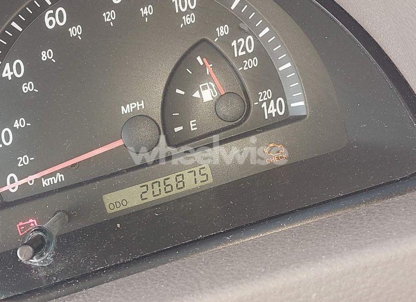 Photo 7 of 2002 Toyota Camry XLE (VIN 4T1BE32K62U111007)