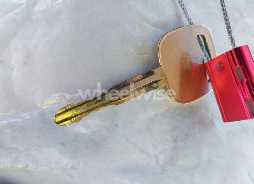 Photo 11 of 2002 Toyota Camry LE (VIN 4T1BE32K62U511519)