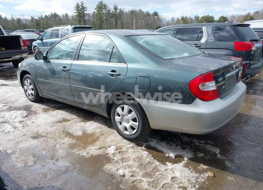 Photo 3 of 2002 Toyota Camry LE (VIN 4T1BE32K62U527199)