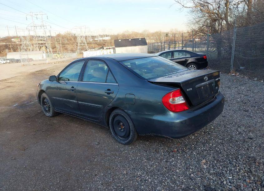 Photo 3 of 2002 Toyota Camry XLE (VIN 4T1BE32K62U537621)