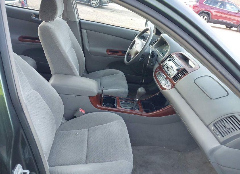 Photo 5 of 2002 Toyota Camry XLE (VIN 4T1BE32K62U537621)